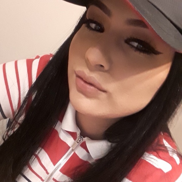 Meet your Posher, J - Picture 1 of 1